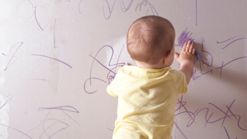 garabatos en niños de 2 a 3 años