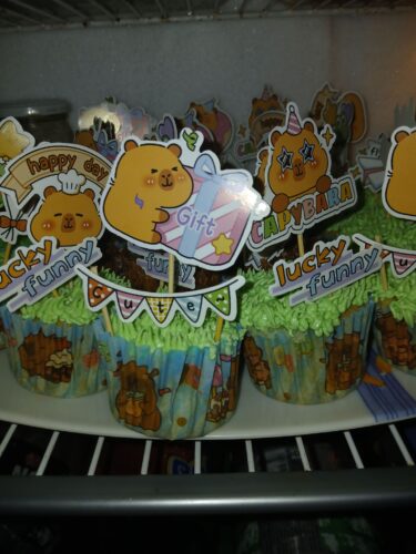 cupcakes capibara