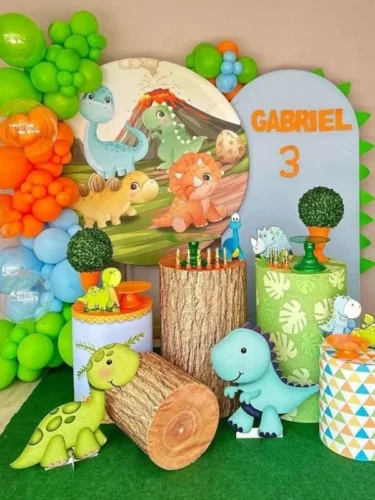 decoracion para cumpleaños de dinosaurio
