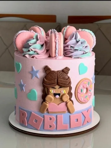torta de roblox para niña